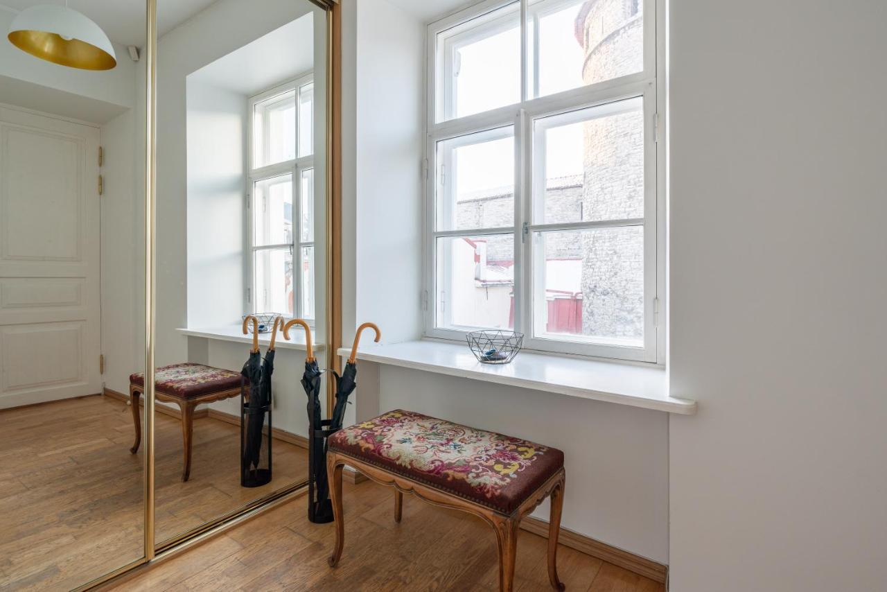 Old Town - Vana Viru Apartment Tallinn Exterior photo